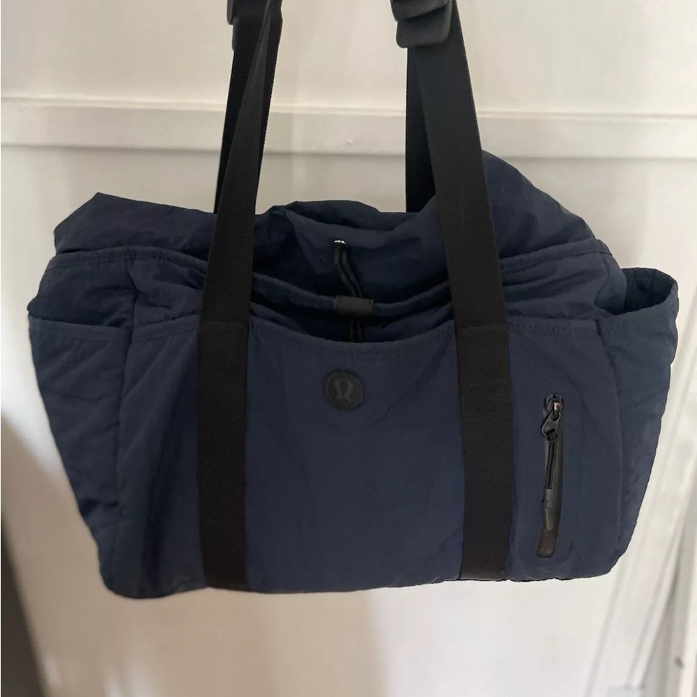 Lululemon Navy Bag - Picture 1 of 3